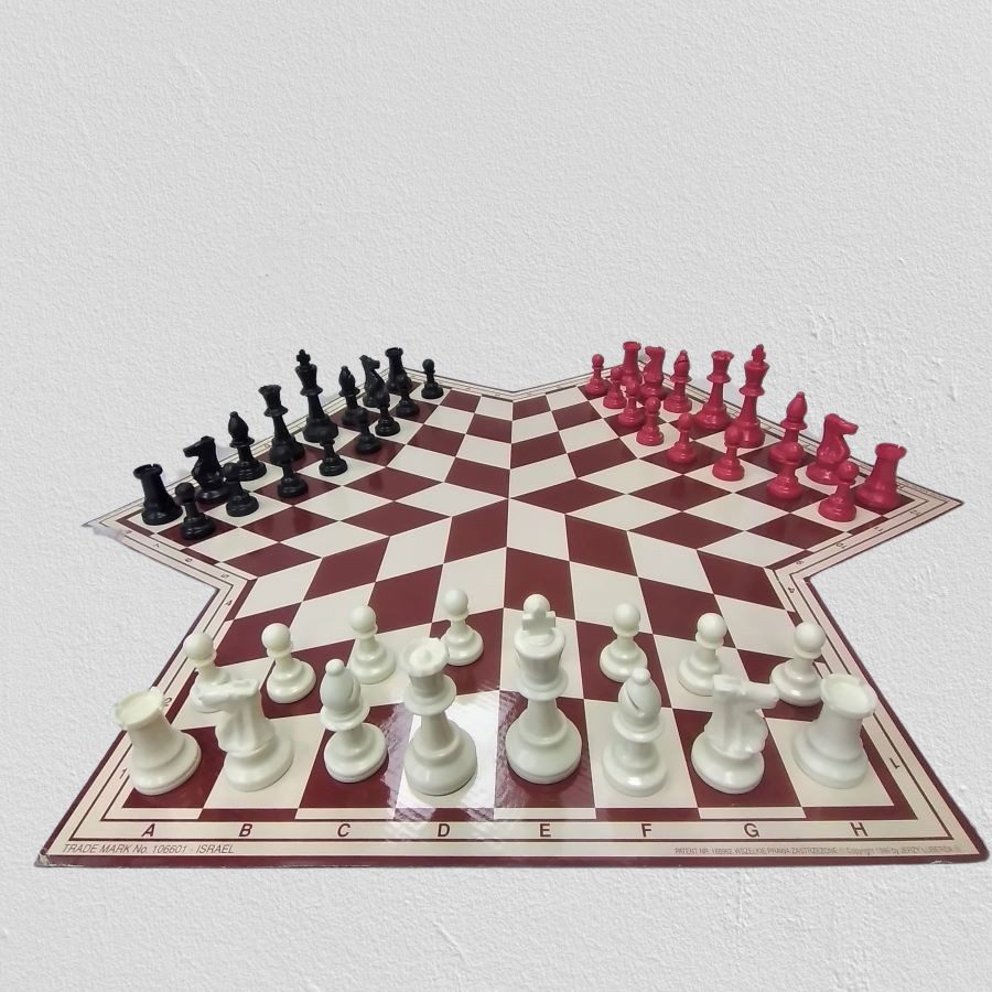 ערכת שחמט פלסטיק 95 מ''מ לשלושה שחקנים. מק''ט 4007