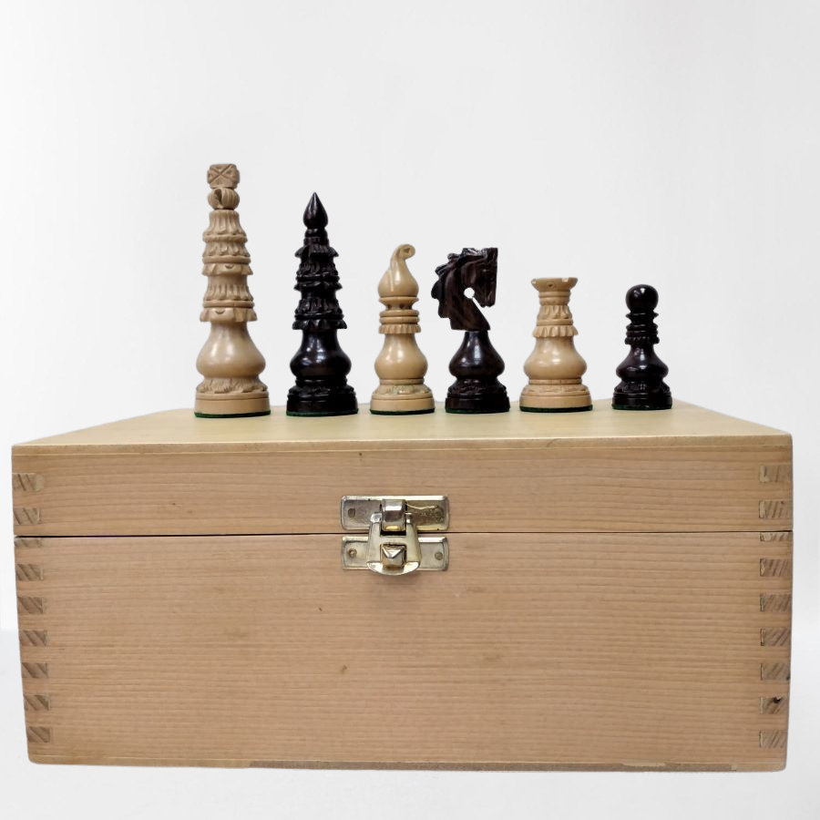 Set of Decorative Minnar design chessmen 10.8 cm