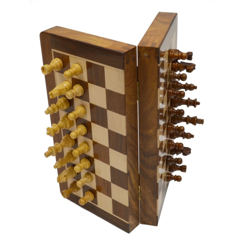 Magnetic folding wooden chess set 30 x 15 cm.